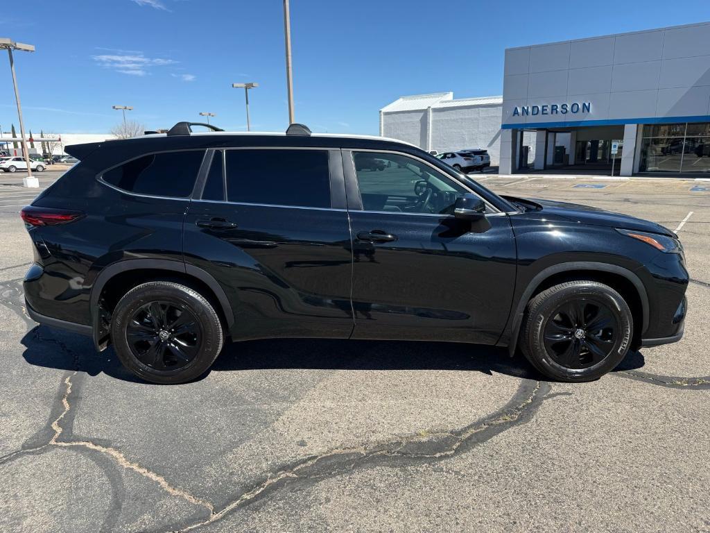 used 2024 Toyota Highlander car, priced at $38,544