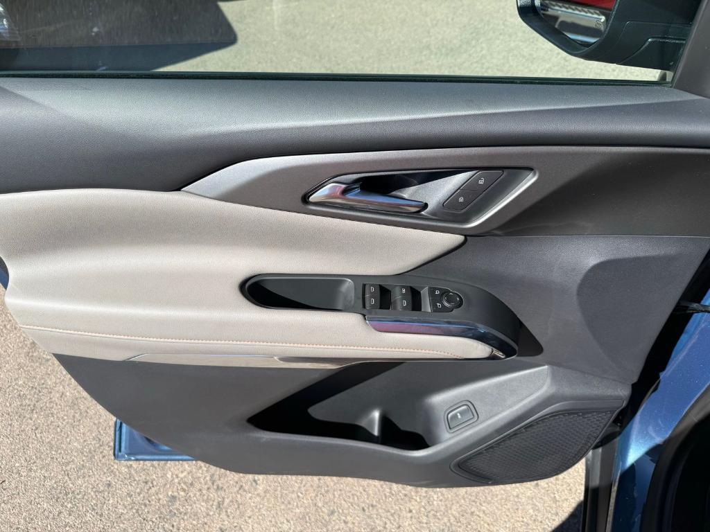 new 2026 Chevrolet Traverse car, priced at $44,194