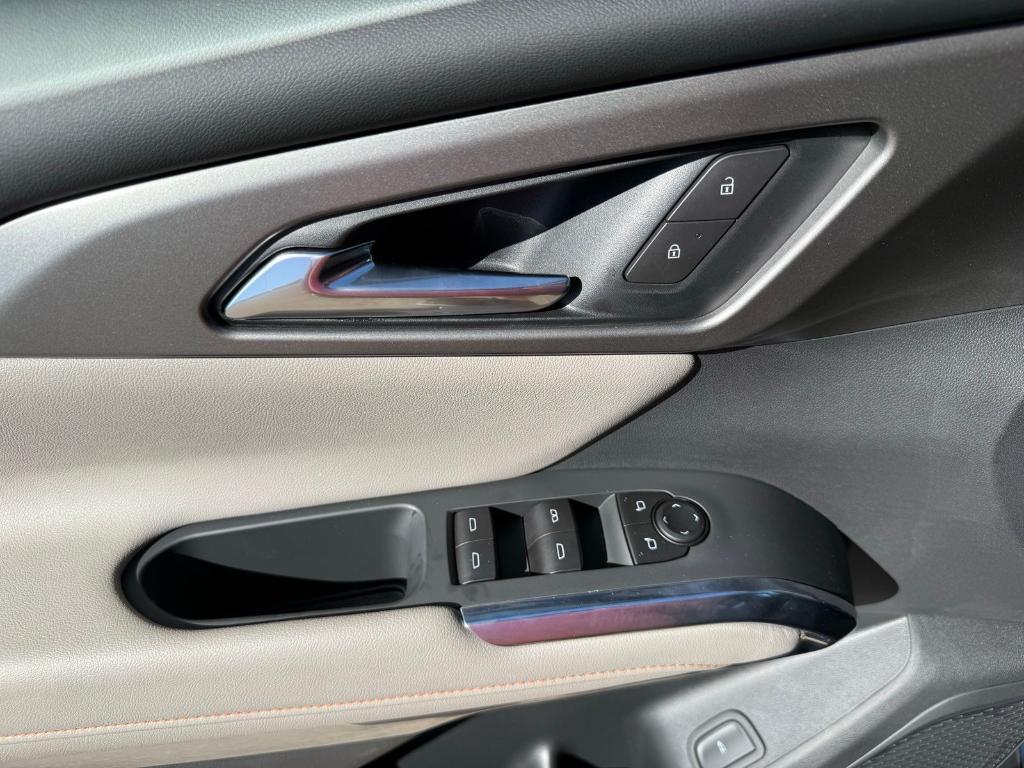 new 2026 Chevrolet Traverse car, priced at $44,194