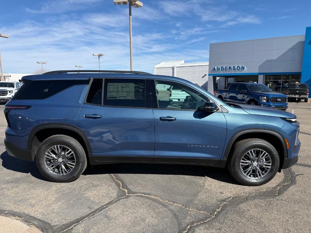 new 2026 Chevrolet Traverse car, priced at $44,194