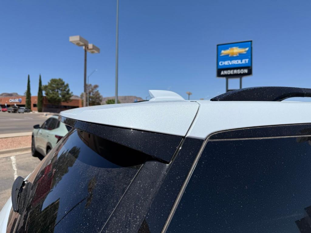 new 2026 Chevrolet Traverse car, priced at $58,196