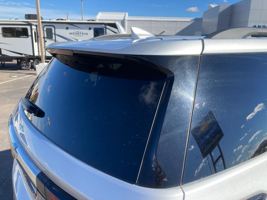 used 2022 Chevrolet Traverse car, priced at $26,353