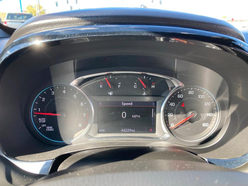 used 2022 Chevrolet Traverse car, priced at $26,353