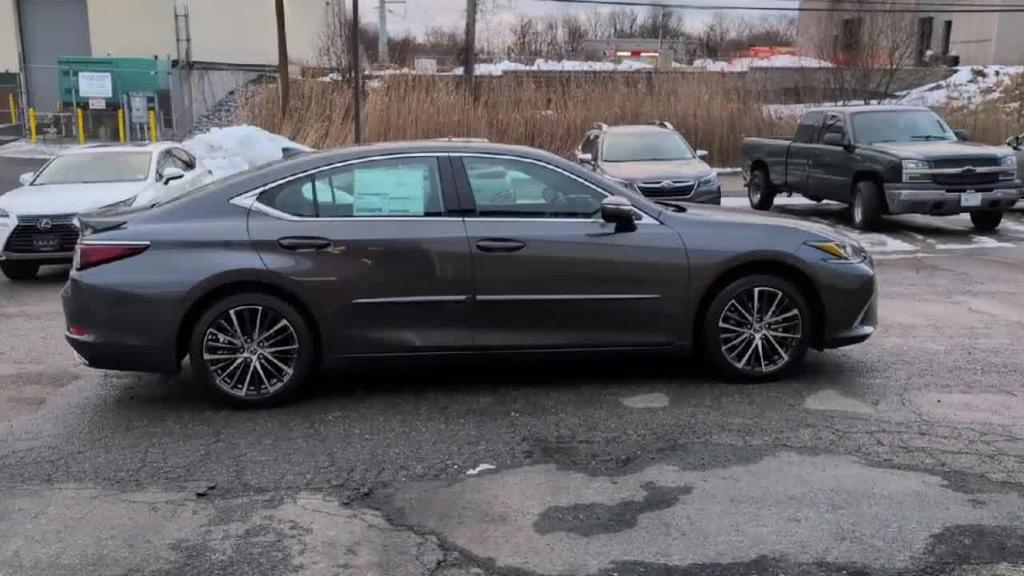 new 2025 Lexus ES 350 car, priced at $50,475
