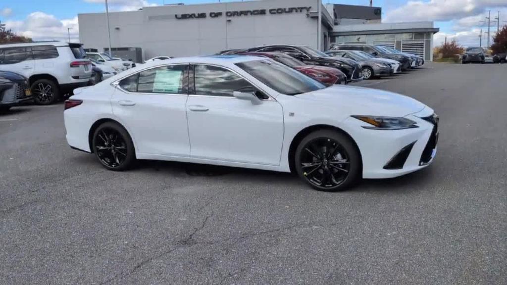 new 2025 Lexus ES 350 car, priced at $53,215