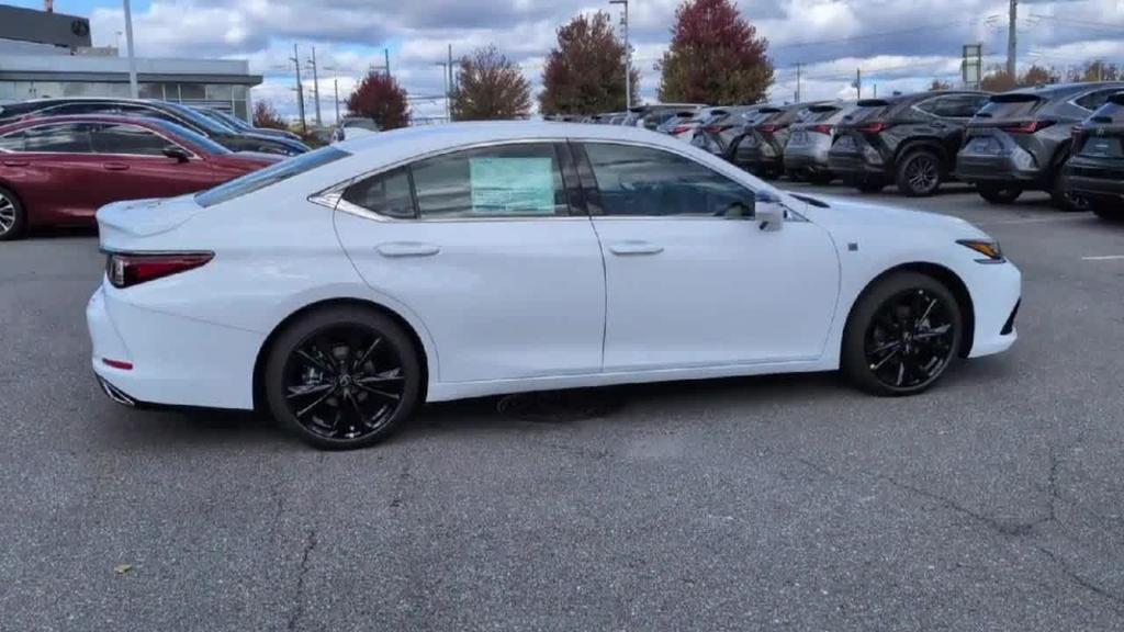 new 2025 Lexus ES 350 car, priced at $53,215