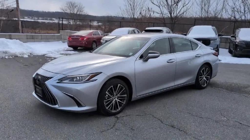 used 2025 Lexus ES 350 car, priced at $43,201