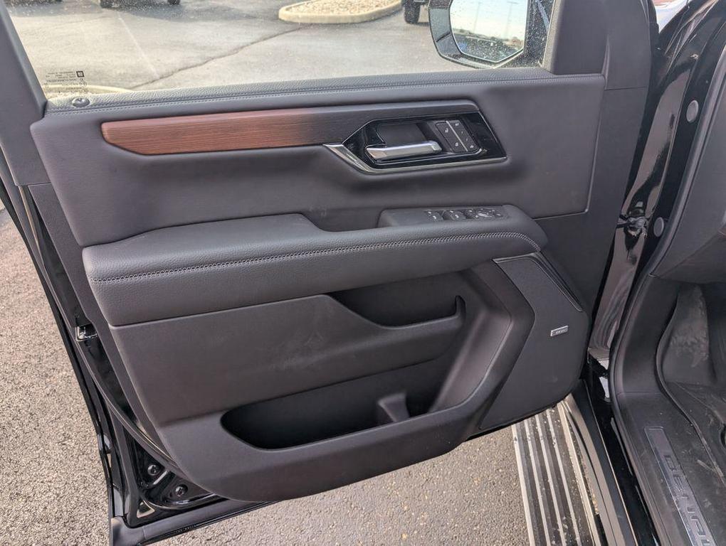 new 2026 GMC Yukon XL car, priced at $95,854