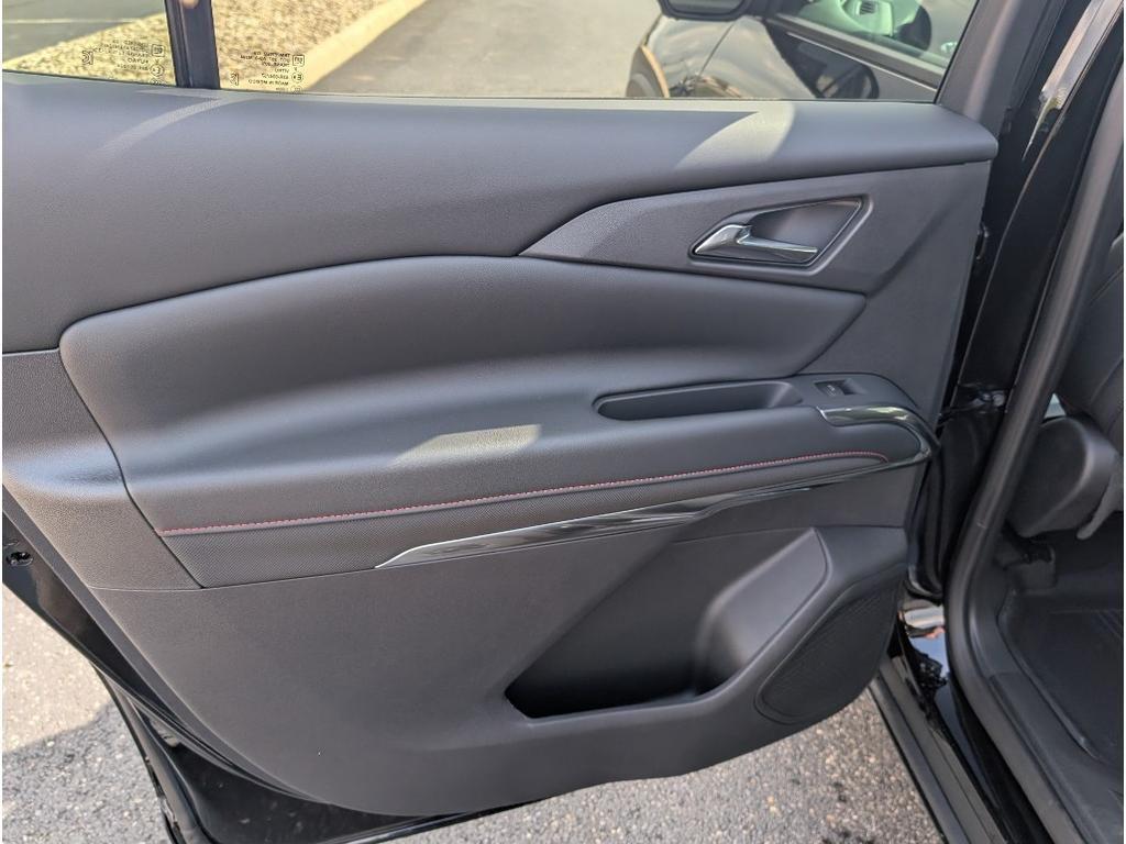 new 2026 Chevrolet Traverse car, priced at $51,059