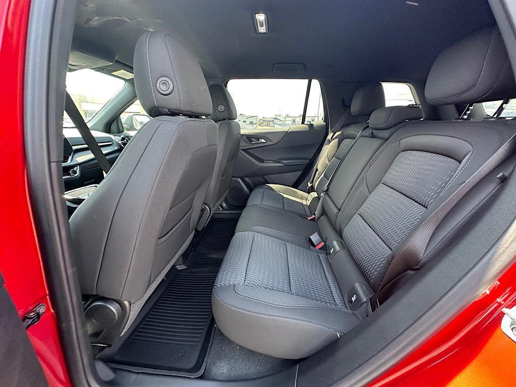 new 2026 Chevrolet Equinox car, priced at $29,915