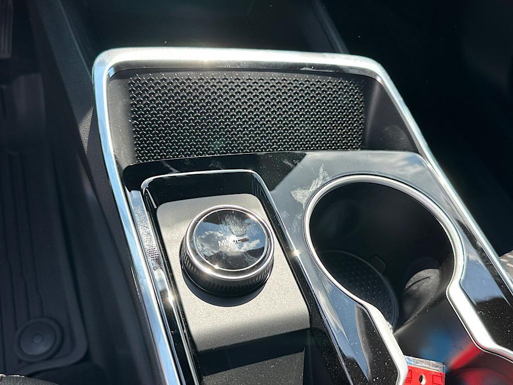 new 2026 Chevrolet Equinox car, priced at $29,915