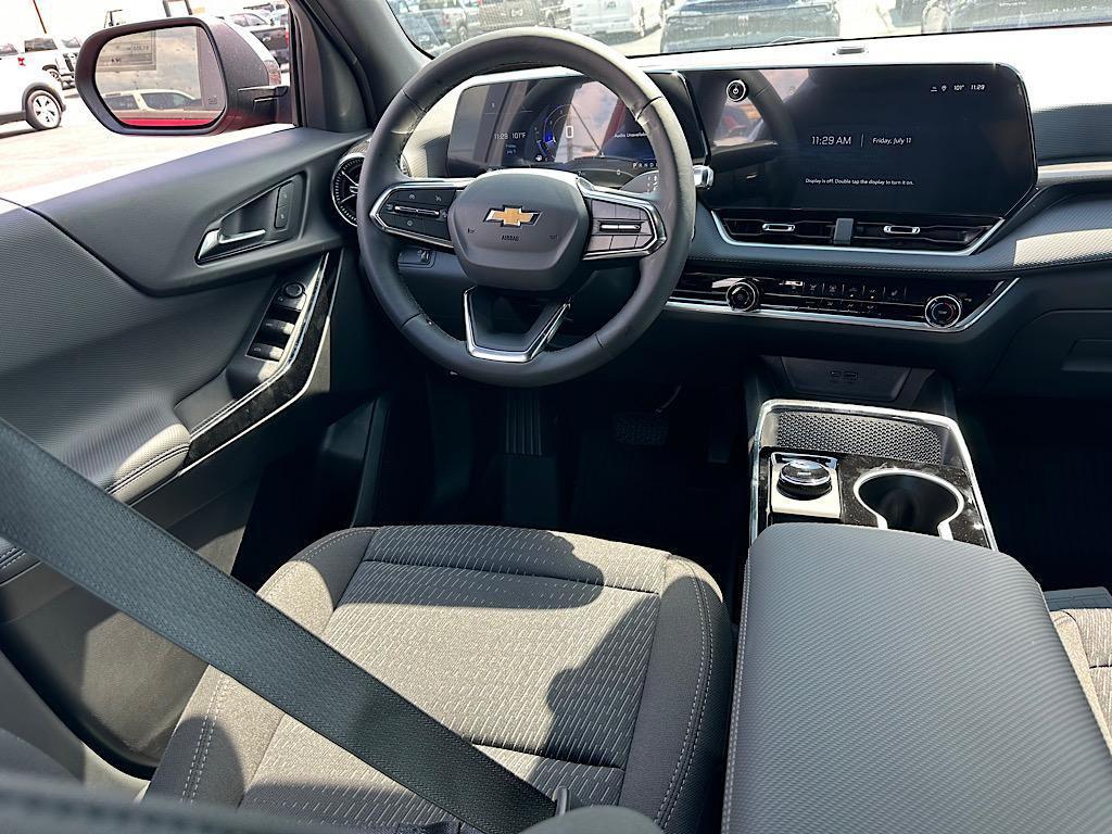 new 2026 Chevrolet Equinox car, priced at $29,915