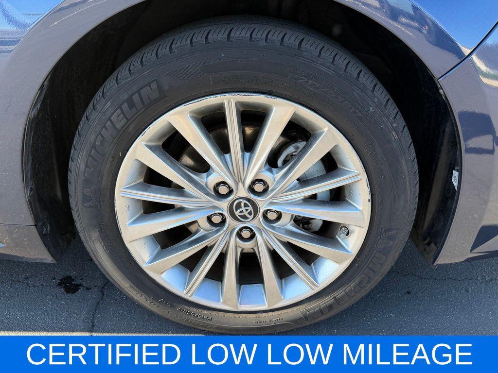used 2017 Toyota Avalon Hybrid car, priced at $23,498