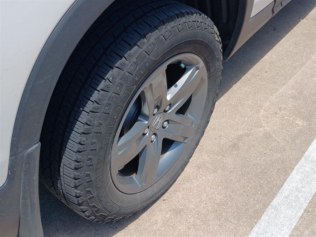 used 2023 Honda Ridgeline car, priced at $30,500