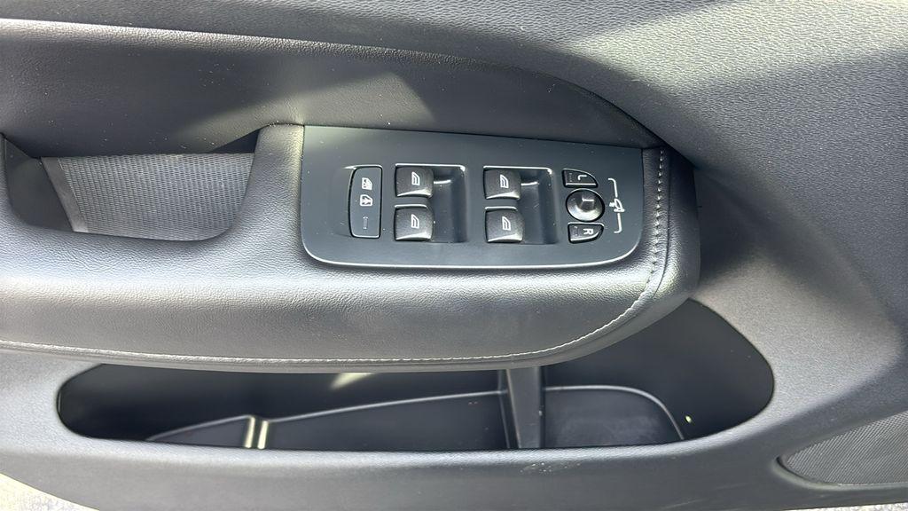 used 2025 Volvo XC60 car, priced at $39,948