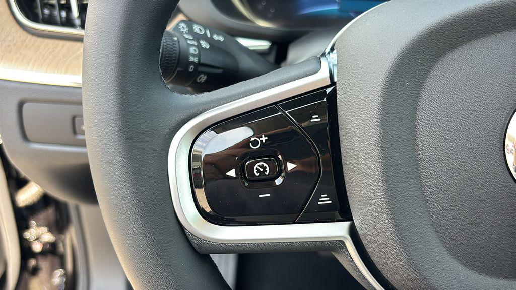 new 2026 Volvo XC60 car, priced at $57,245