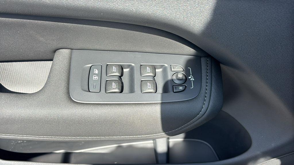 new 2026 Volvo XC60 car, priced at $57,245