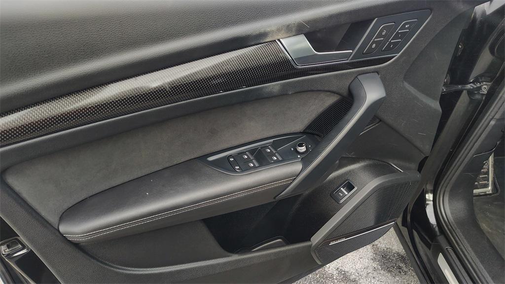 used 2021 Audi SQ5 car, priced at $28,900