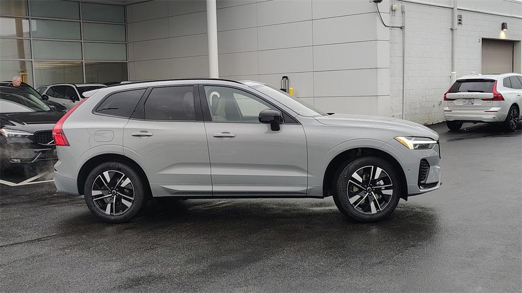 new 2026 Volvo XC60 car, priced at $56,345