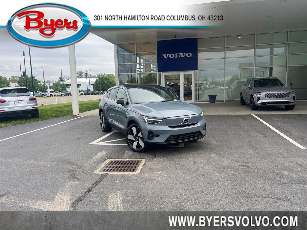 used 2023 Volvo C40 Recharge Pure Electric car, priced at $26,900