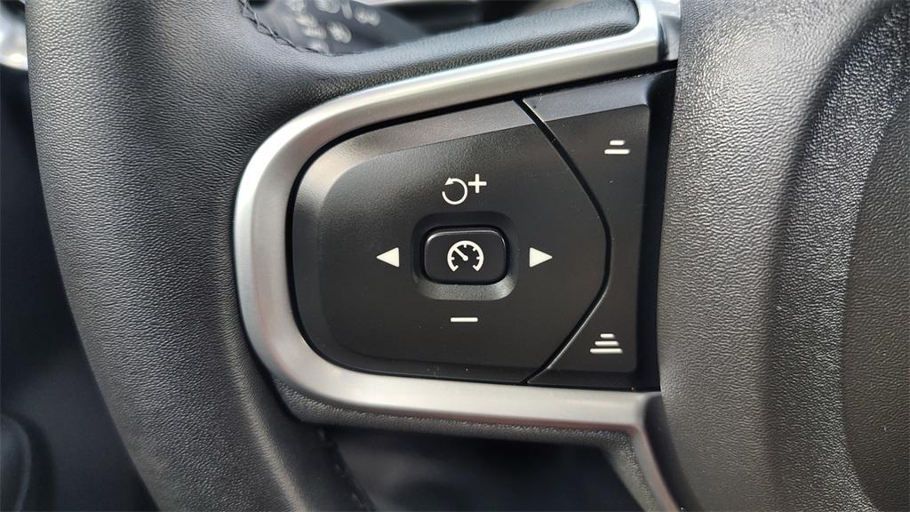 used 2023 Volvo S60 car, priced at $28,500