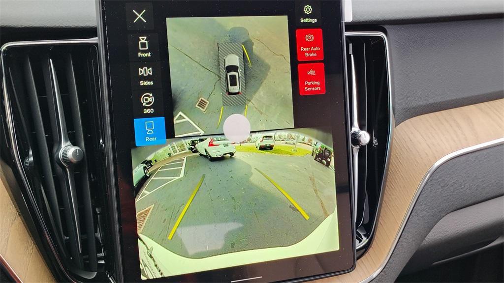 new 2026 Volvo XC60 car, priced at $57,145