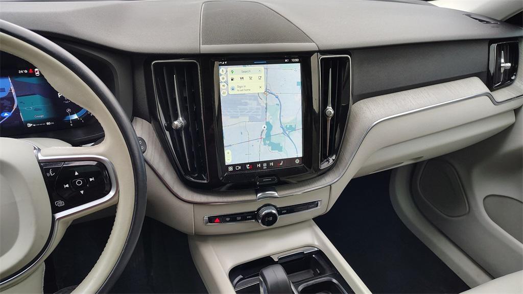 used 2023 Volvo XC60 car, priced at $31,900