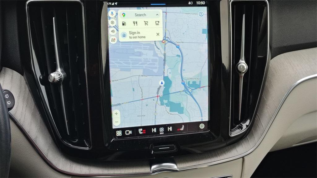 used 2023 Volvo XC60 car, priced at $31,900