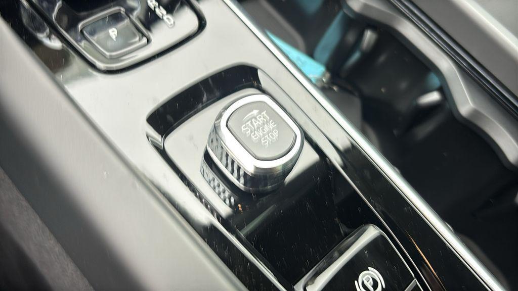 new 2026 Volvo XC60 Plug-In Hybrid car, priced at $75,618