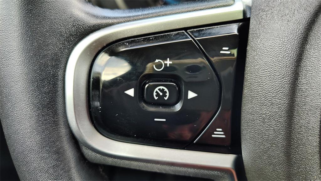 used 2024 Volvo XC60 car, priced at $30,500