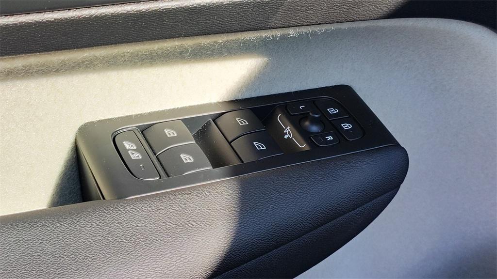 new 2026 Volvo XC40 car, priced at $53,525