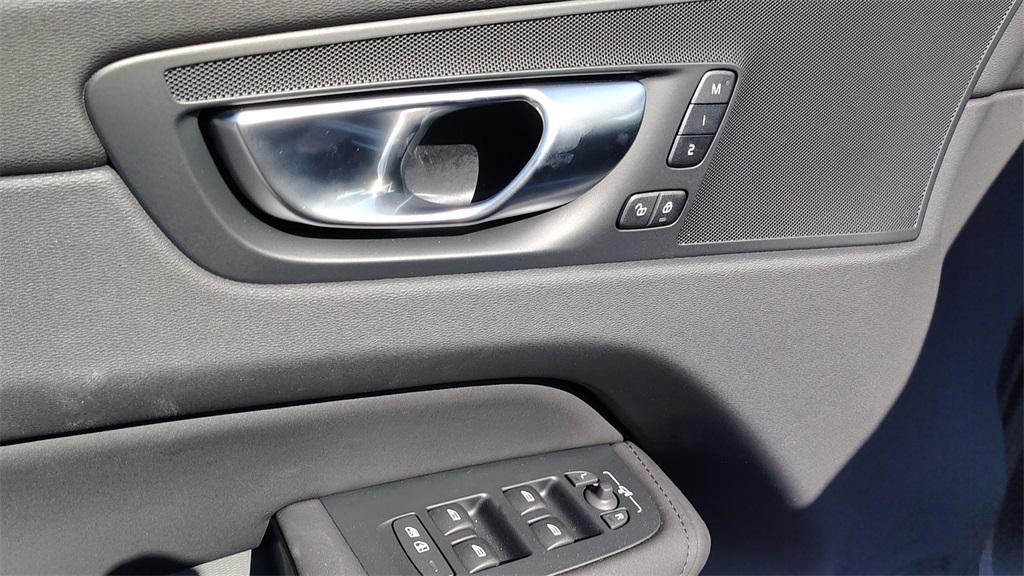 new 2026 Volvo XC60 car, priced at $57,145