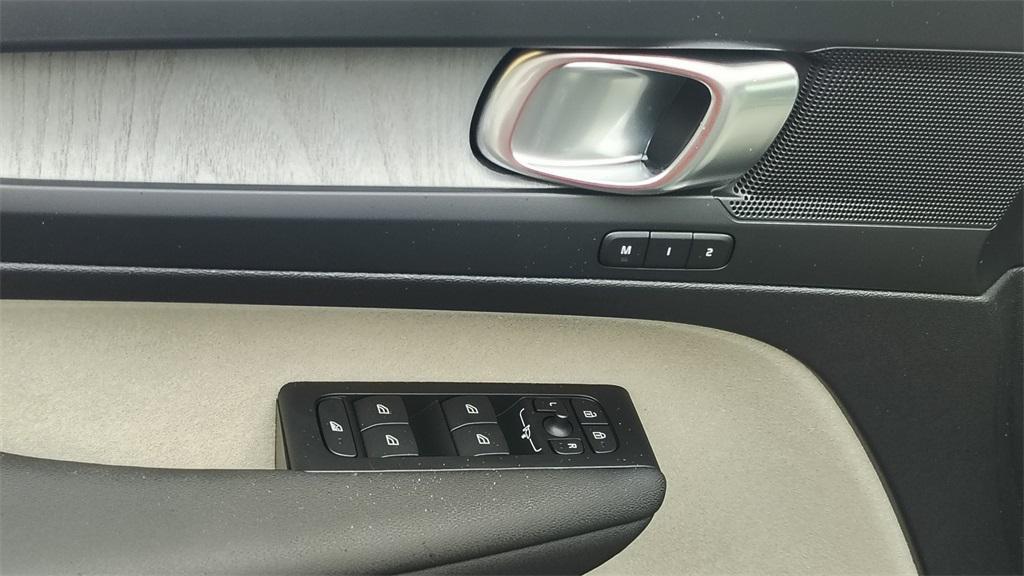 new 2026 Volvo XC40 car, priced at $49,945