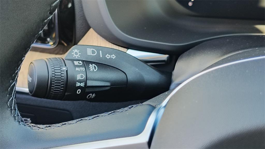 new 2026 Volvo XC60 car, priced at $58,810