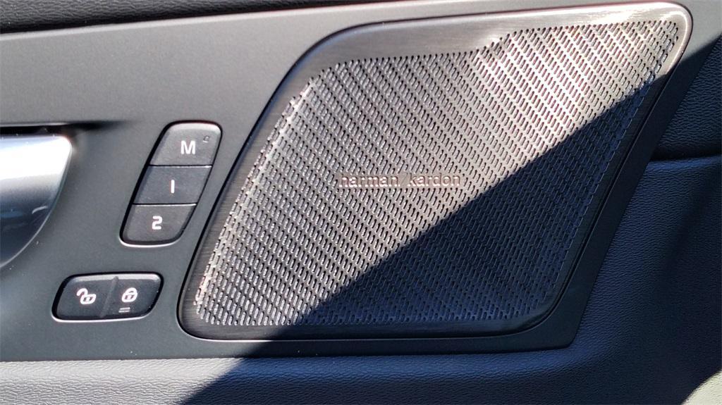 new 2026 Volvo XC60 car, priced at $58,810