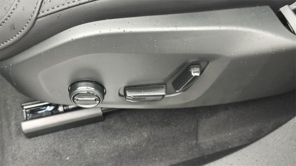 new 2026 Volvo XC90 Plug-In Hybrid car, priced at $81,875