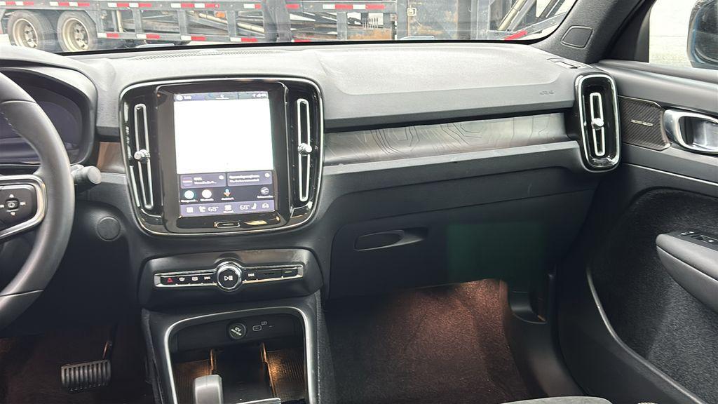 used 2023 Volvo C40 Recharge Pure Electric car, priced at $28,900