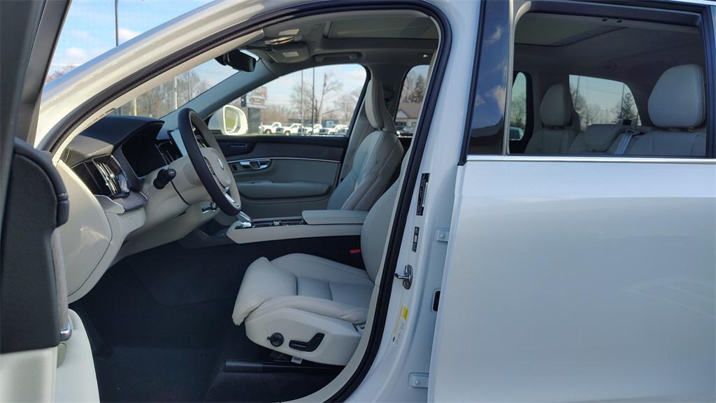 new 2026 Volvo XC90 car, priced at $74,645
