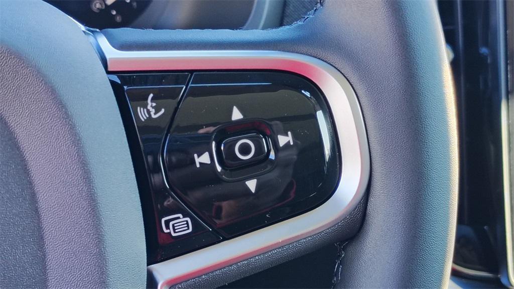 new 2026 Volvo XC90 car, priced at $70,895