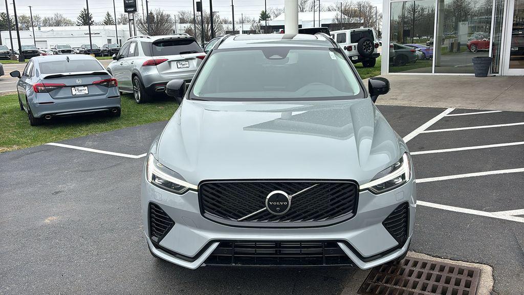 new 2026 Volvo XC60 Plug-In Hybrid car, priced at $69,405