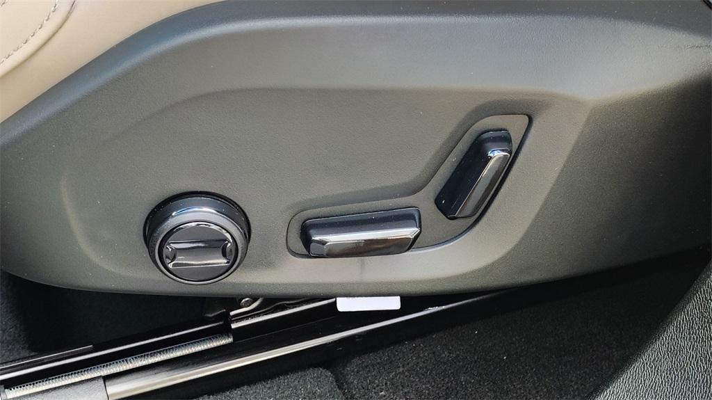 new 2026 Volvo XC60 car, priced at $57,985