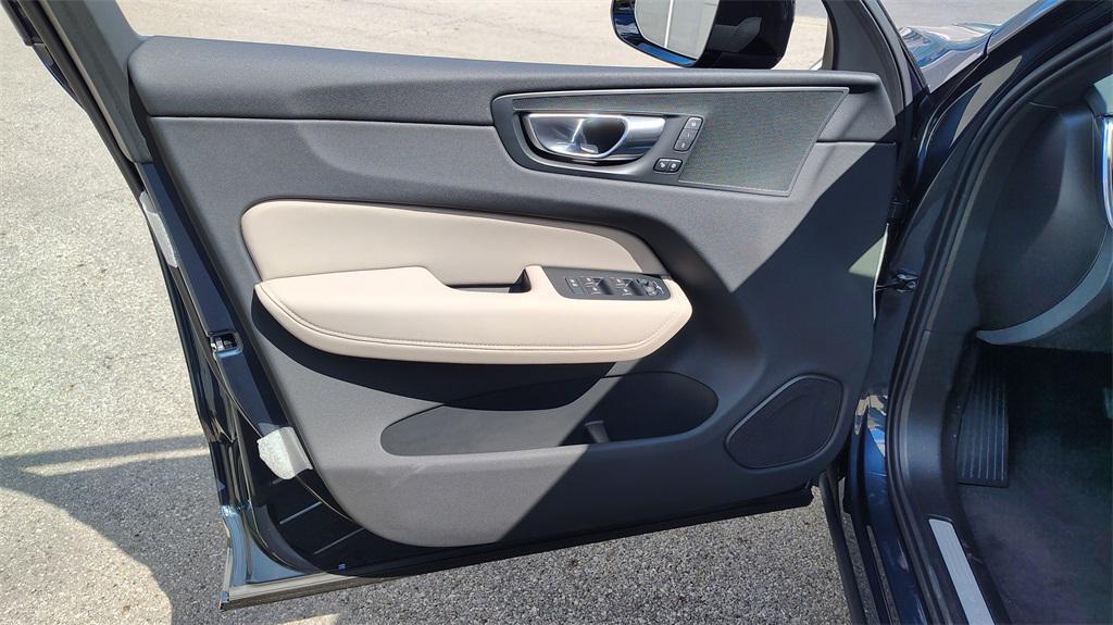 new 2026 Volvo XC60 car, priced at $57,985