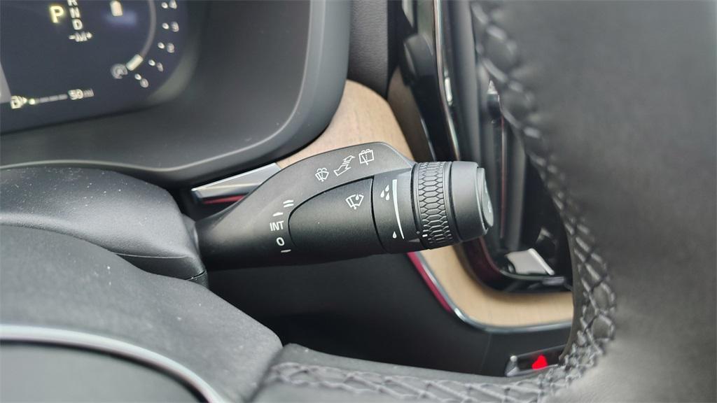 new 2026 Volvo XC60 car, priced at $56,345