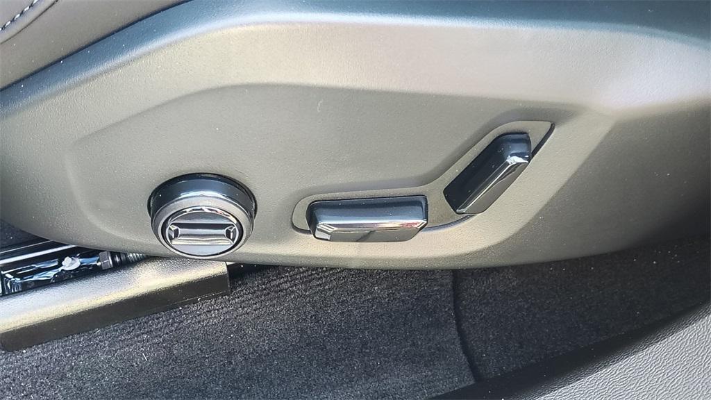 new 2026 Volvo XC60 car, priced at $57,760