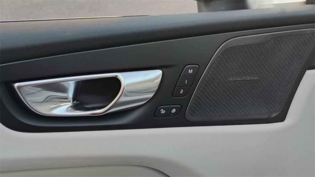 new 2026 Volvo XC60 car, priced at $63,095