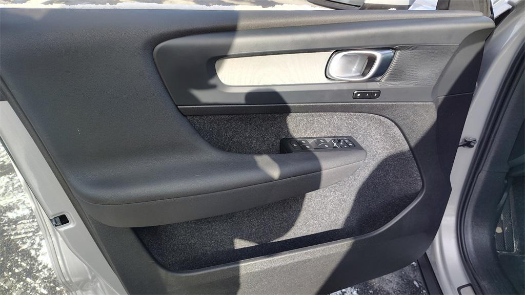 used 2025 Volvo XC40 car, priced at $29,500