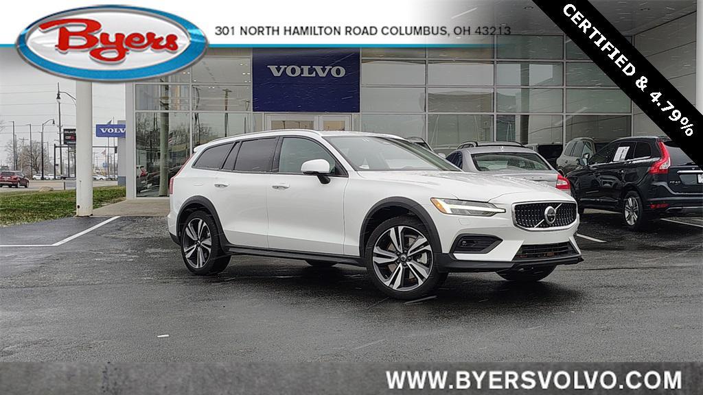 used 2025 Volvo V60 Cross Country car, priced at $37,900