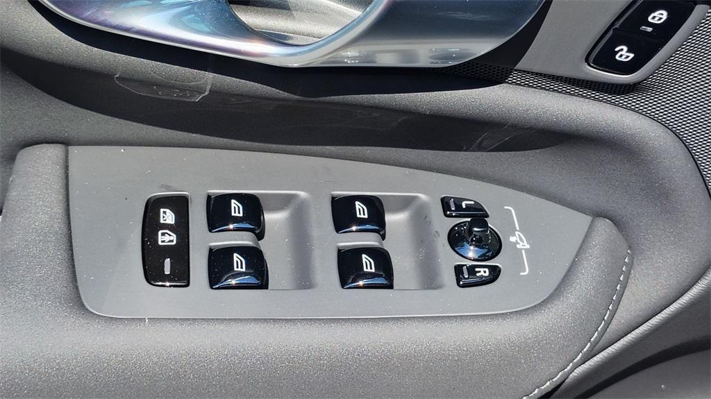 new 2026 Volvo XC90 car, priced at $75,155