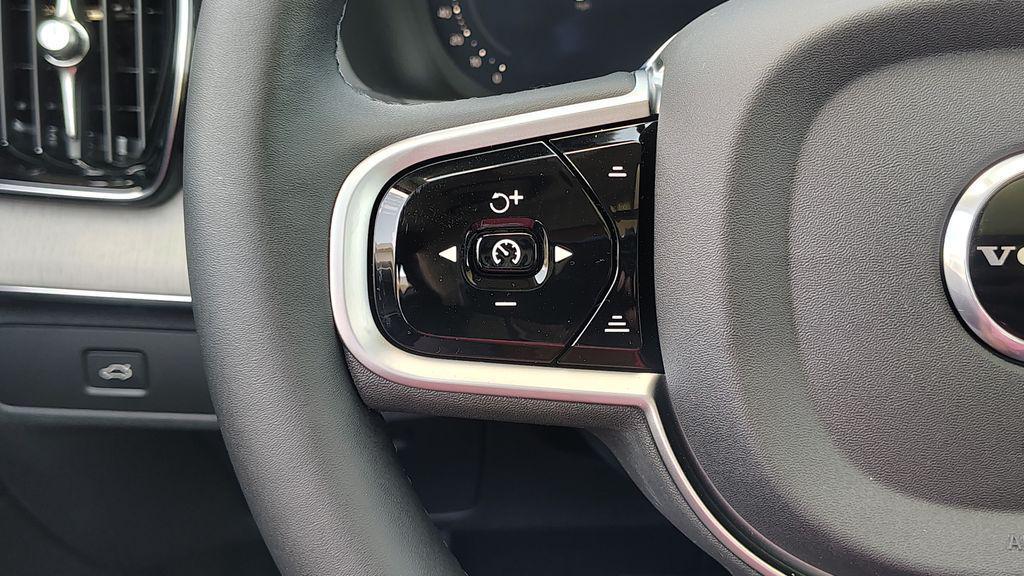 new 2026 Volvo XC90 car, priced at $75,155