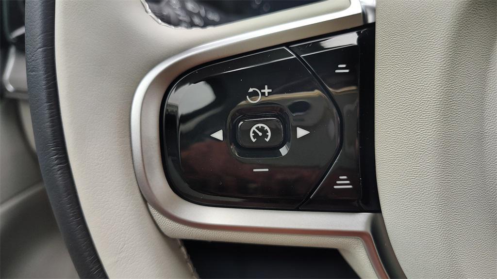 new 2026 Volvo XC90 Plug-In Hybrid car, priced at $85,625